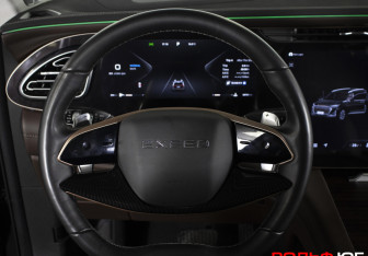 Подержанный автомобиль Exeed VX 2023 года (16 фото)