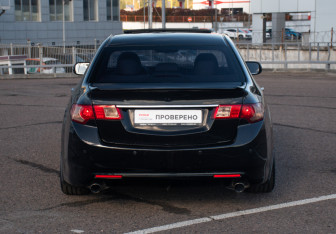 Подержанный автомобиль Honda Accord Sedan 2011 года (6 фото)