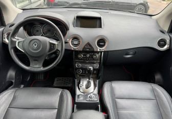 Подержанный автомобиль Renault Koleos 2014 года (9 фото)