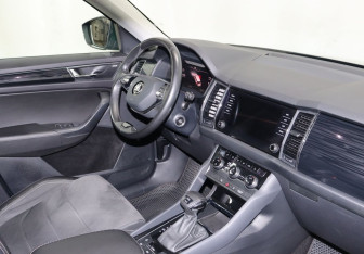 Подержанный автомобиль Skoda Kodiaq 2021 года (10 фото)