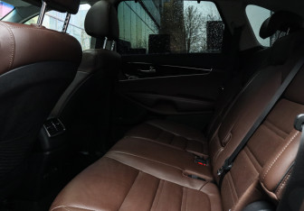 Подержанный автомобиль Kia Sorento 2019 года (10 фото)