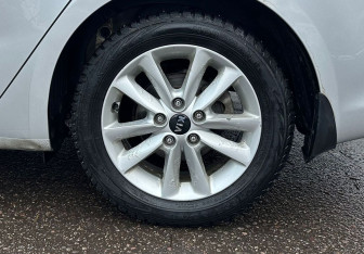 Подержанный автомобиль Kia Cerato Sedan 2017 года (16 фото)