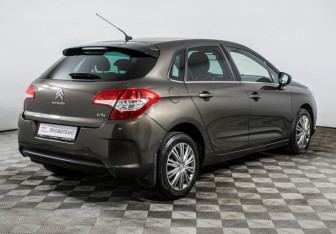 Подержанный автомобиль Citroen C4 Hatchback 2012 года (5 фото)