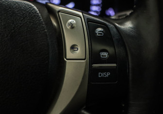 Подержанный автомобиль Lexus ES 2013 года (13 фото)