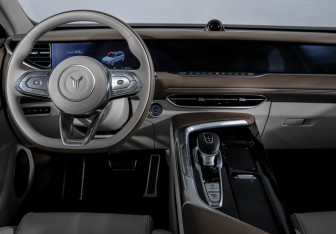 Подержанный автомобиль Voyah Free 2022 года (12 фото)