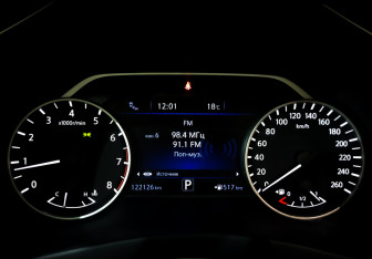 Подержанный автомобиль Nissan Murano Suv 2021 года (13 фото)