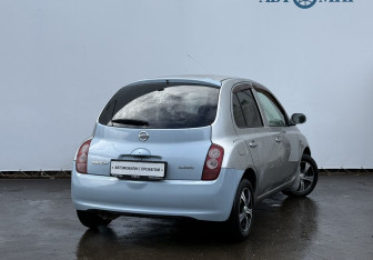 Подержанный автомобиль Nissan March Hatchback 2002 года (5 фото)
