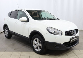 Подержанный автомобиль Nissan Qashqai 2011 года (3 фото)