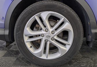Подержанный автомобиль Nissan Qashqai 2014 года (12 фото)