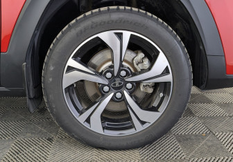 Подержанный автомобиль Москвич 3 2024 года (11 фото)