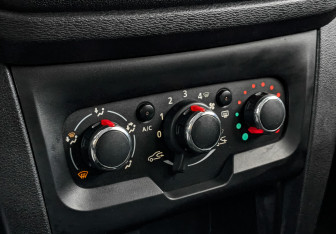 Подержанный автомобиль LADA (ВАЗ) XRAY 2022 года (21 фото)