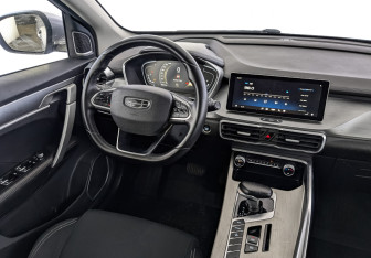 Подержанный автомобиль Geely Coolray 2022 года (30 фото)