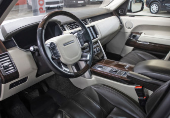 Подержанный автомобиль Land Rover Range Rover 2016 года (16 фото)