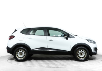 Подержанный автомобиль Renault Kaptur 2017 года (4 фото)