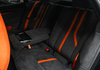 Подержанный автомобиль Zeekr 001 2023 года (12 фото)