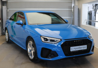 Подержанный автомобиль Audi A4 Sedan 2020 года (3 фото)