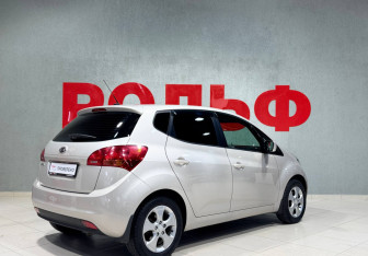 Подержанный автомобиль Kia Venga 2011 года (5 фото)