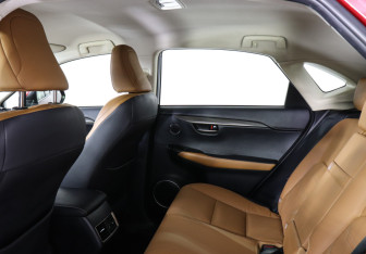 Подержанный автомобиль Lexus NX 2018 года (11 фото)