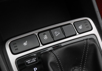 Подержанный автомобиль Hyundai Creta 2017 года (14 фото)