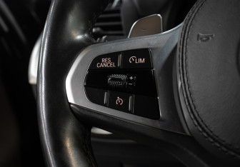 Подержанный автомобиль BMW X3 2019 года (21 фото)