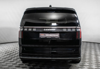 Подержанный автомобиль Zeekr 009 2023 года (6 фото)