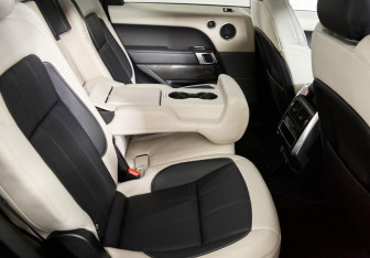 Подержанный автомобиль Land Rover Range Rover Sport 2020 года (15 фото)