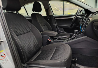 Подержанный автомобиль Skoda Octavia Liftback 2018 года (10 фото)