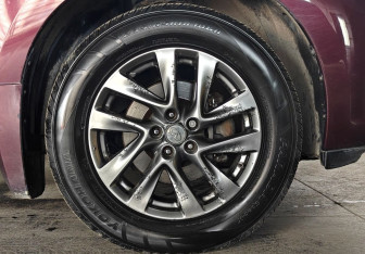 Подержанный автомобиль Infiniti JX 2013 года (14 фото)