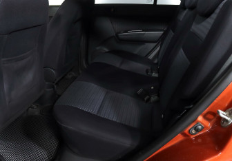 Подержанный автомобиль Hyundai Getz 2008 года (15 фото)