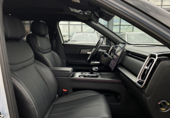 Подержанный автомобиль Jaecoo J7 2025 года (25 фото)