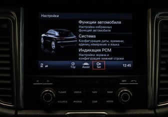 Подержанный автомобиль Porsche Macan 2016 года (20 фото)