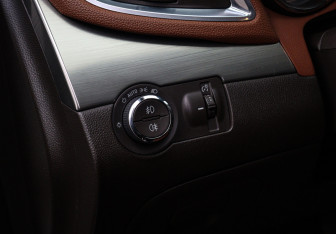 Подержанный автомобиль Opel Mokka 2013 года (21 фото)