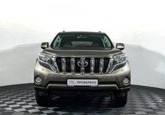 Подержанный автомобиль Toyota Land Cruiser Prado 2015 года (2 фото)