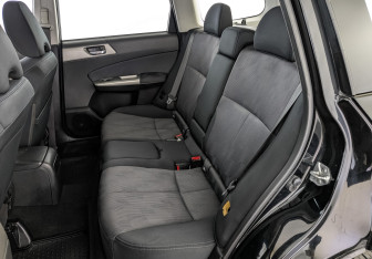 Подержанный автомобиль Subaru Forester Suv 2010 года (18 фото)