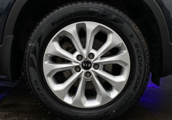 Подержанный автомобиль Kia Sorento 2019 года (9 фото)