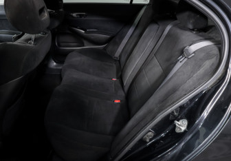 Подержанный автомобиль Honda Civic Sedan 2008 года (10 фото)