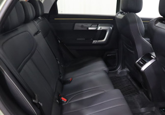 Подержанный автомобиль Jaecoo J7 2024 года (21 фото)