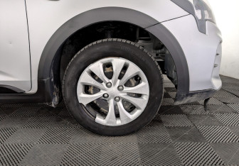 Подержанный автомобиль Kia Rio Hatchback 2021 года (18 фото)