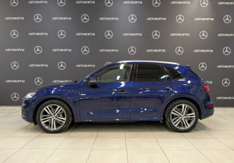 Подержанный автомобиль Audi Q5 2017 года (8 фото)