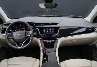 Подержанный автомобиль Cadillac XT6 2021 года (12 фото)