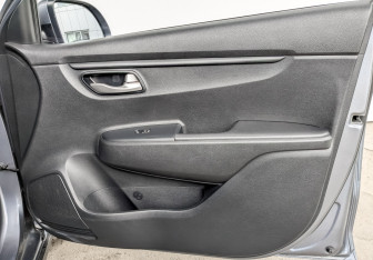 Подержанный автомобиль Kia Rio Hatchback 2019 года (23 фото)