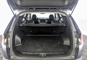 Подержанный автомобиль Hyundai Tucson 2024 года (10 фото)