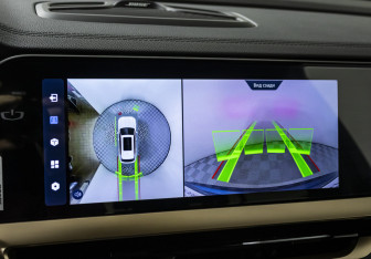 Подержанный автомобиль Geely Monjaro 2023 года (15 фото)