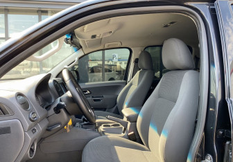 Подержанный автомобиль Volkswagen Amarok 2011 года (19 фото)