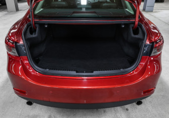 Подержанный автомобиль Mazda 6 Sedan 2015 года (10 фото)