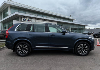 Подержанный автомобиль Volvo XC90 2020 года (4 фото)