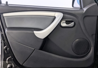 Подержанный автомобиль LADA (ВАЗ) Largus Wagon 2018 года (19 фото)