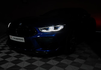 Подержанный автомобиль BMW M8 Convertible 2020 года (38 фото)
