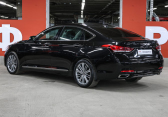 Подержанный автомобиль Genesis G80 2019 года (7 фото)