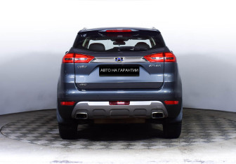 Подержанный автомобиль Geely Atlas 2018 года (6 фото)